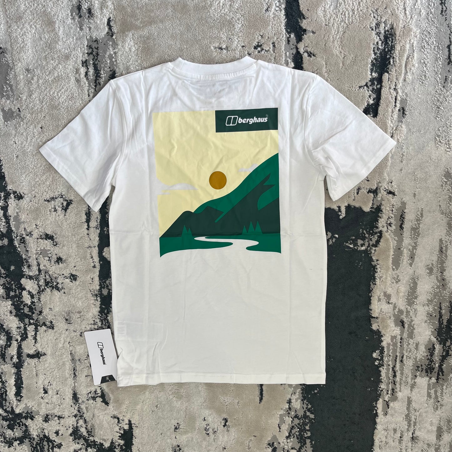BERGHAUS GRAPHIC T SHIRT / SHORT SET
