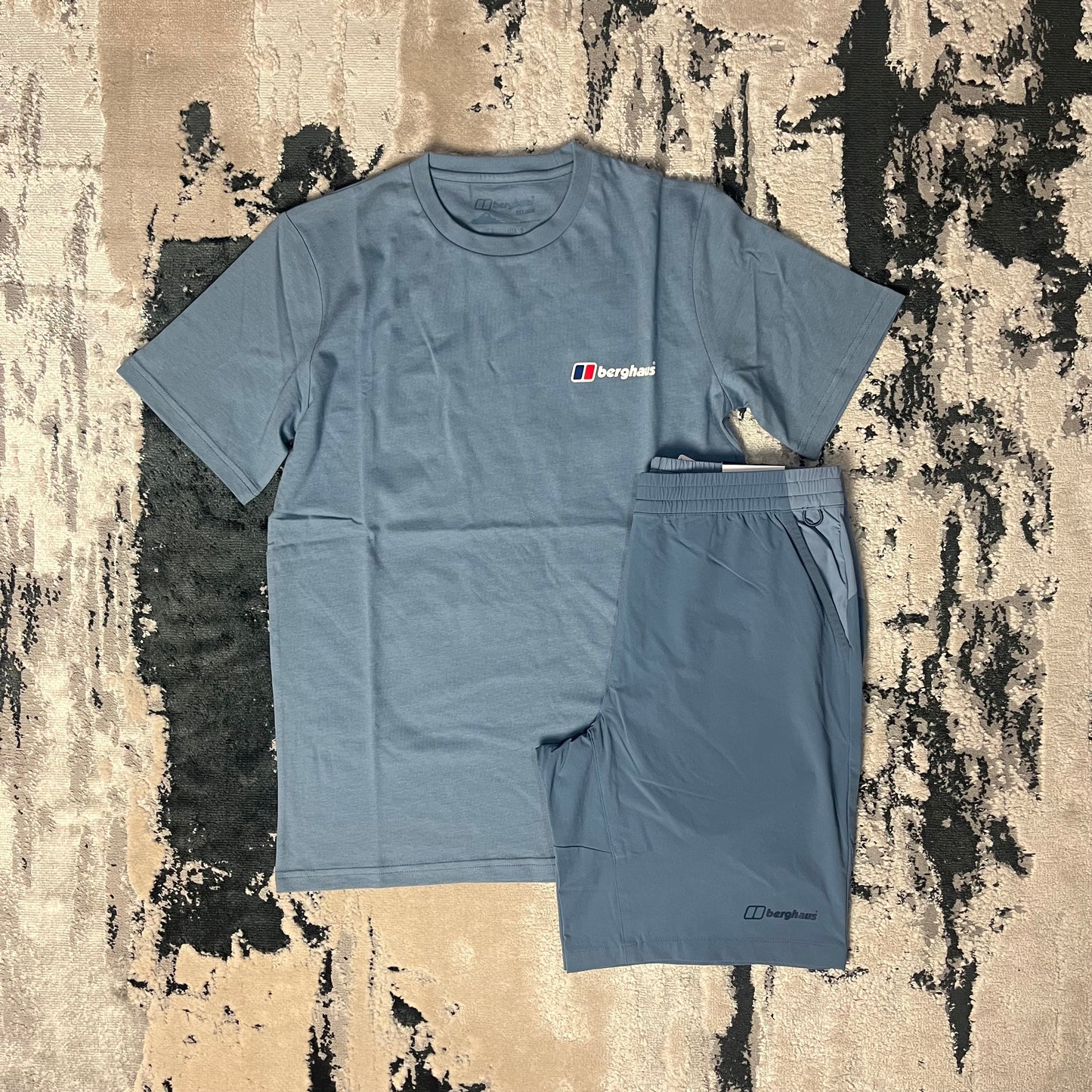 BERGHAUS CLASIC LOGO SHORT SLEEVE SET - BLUE