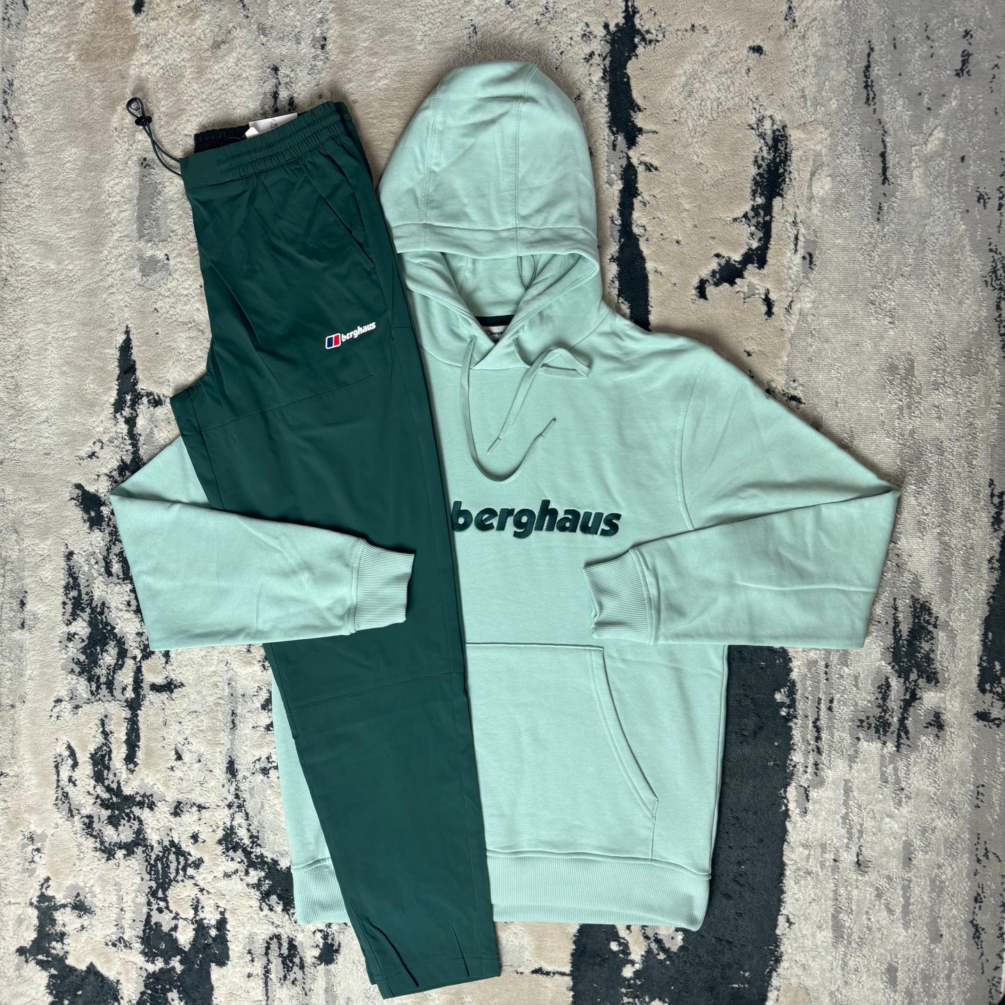 BERGHAUS PRINTED HOODED TRACKSUIT - MINT GREEN