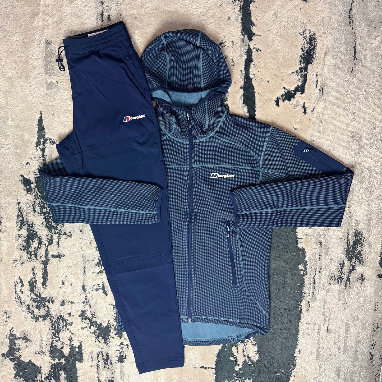 BERGHAUS PRAVITALE 2.0 HOODED TRACKSUIT - BLUE