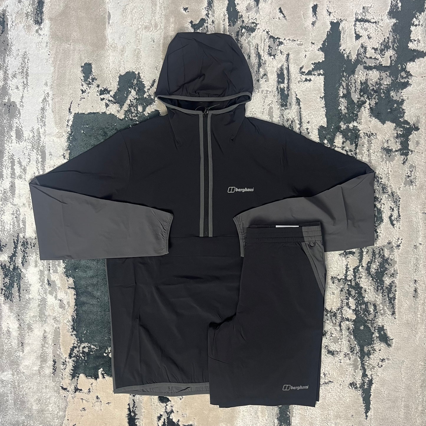 MENS BERGHAUS WANDERMOOR 1/2 ZIP HOODIE SET - BLACK
