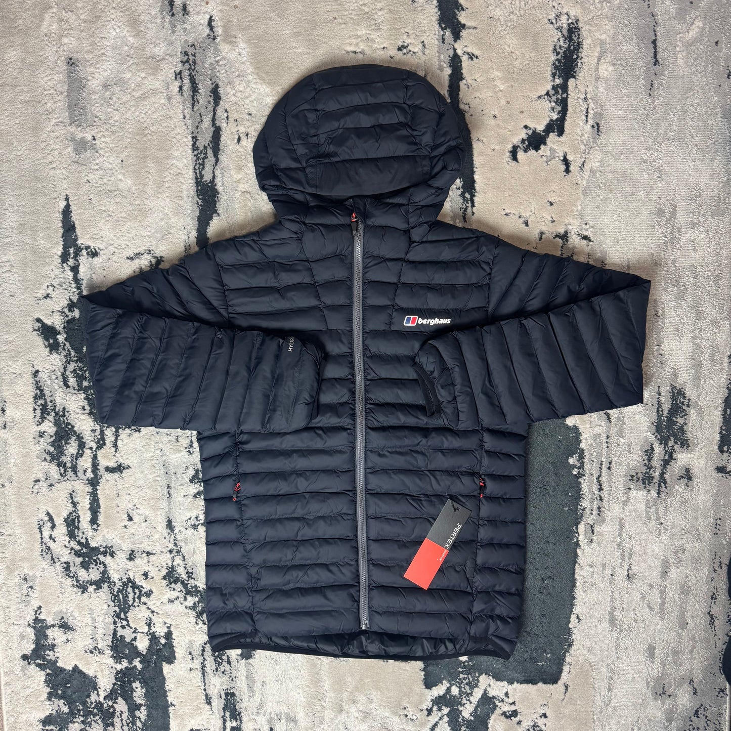 BERGHAUS INSULATED JACKET - BLACK