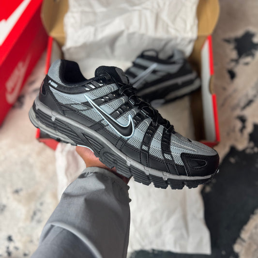 NIKE P-6000- BLACK COOL GREY