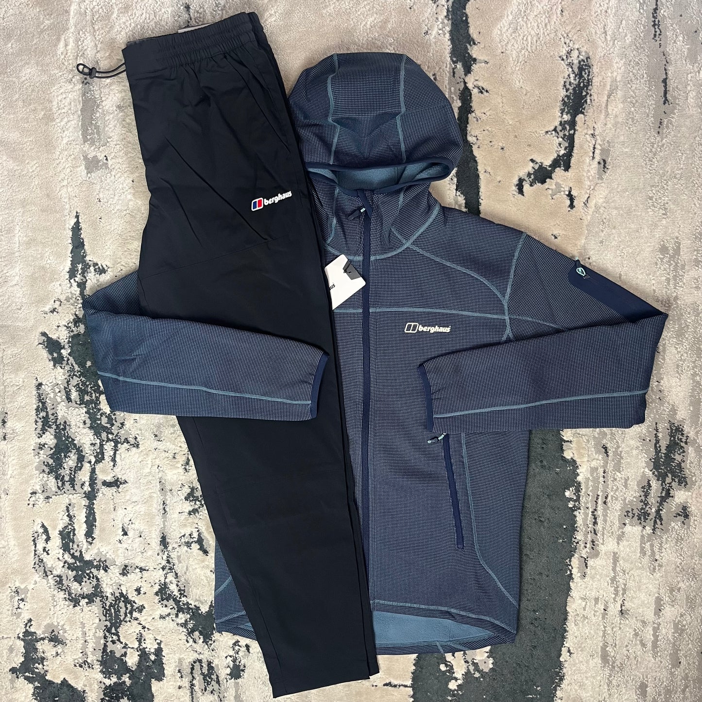 BERGHAUS PRAVITALE 2.0 HOODED TRACKSUIT - BLACK / BLUE