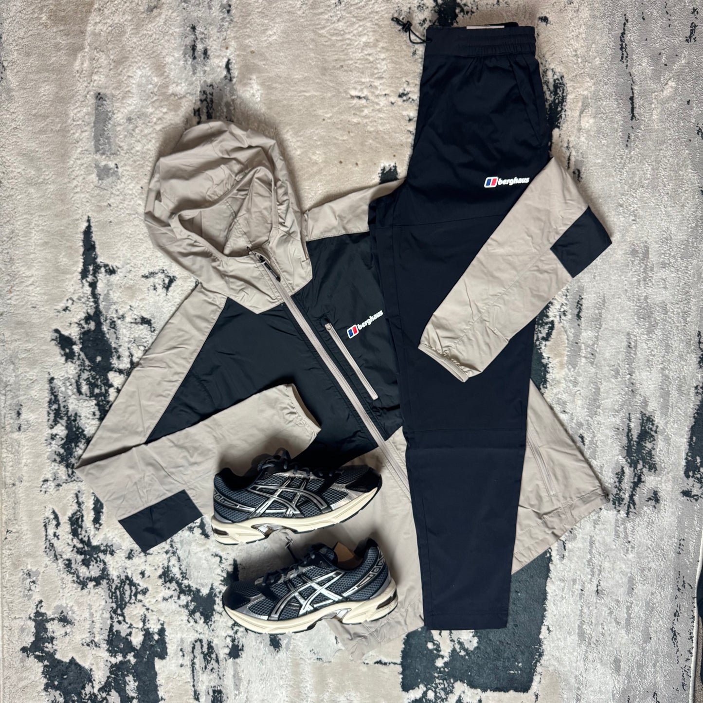 BERGHAUS ELTERDALE THERAN TRACKSUIT - BLACK / TAUPE