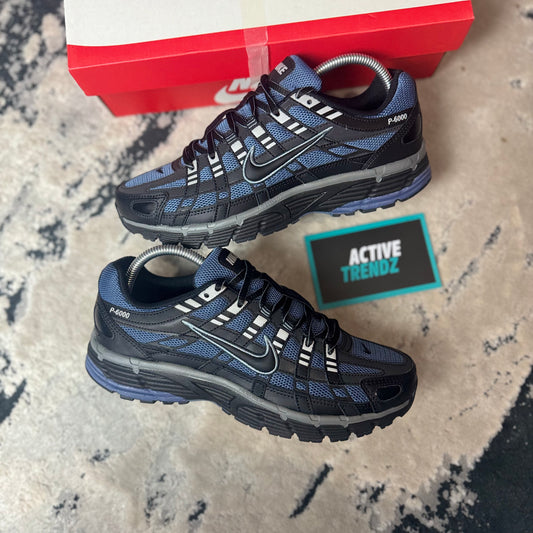 NIKE P-6000 - NAVY / BLACK